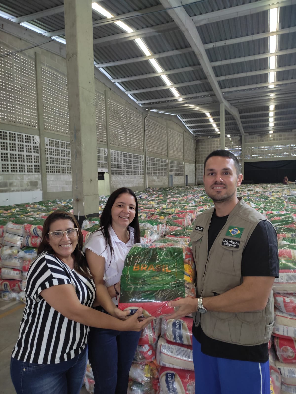 Monteiro recebe 15 toneladas de alimentos através do programa Ação Brasil
