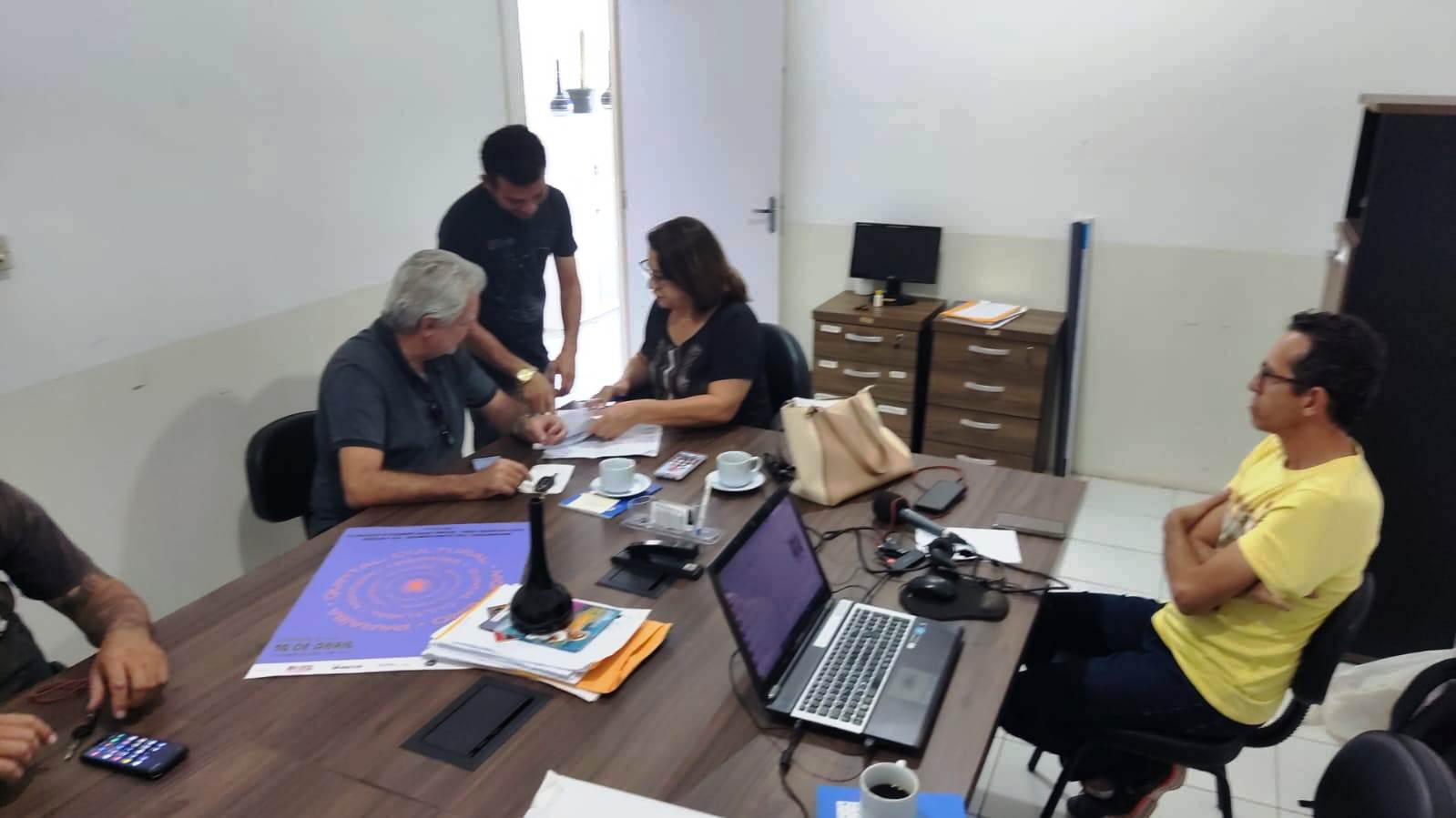 MONTEIRO: Secretários de Cultura e Comunicação definem últimos detalhes do lançamento da programação do São João 2022 em Monteiro