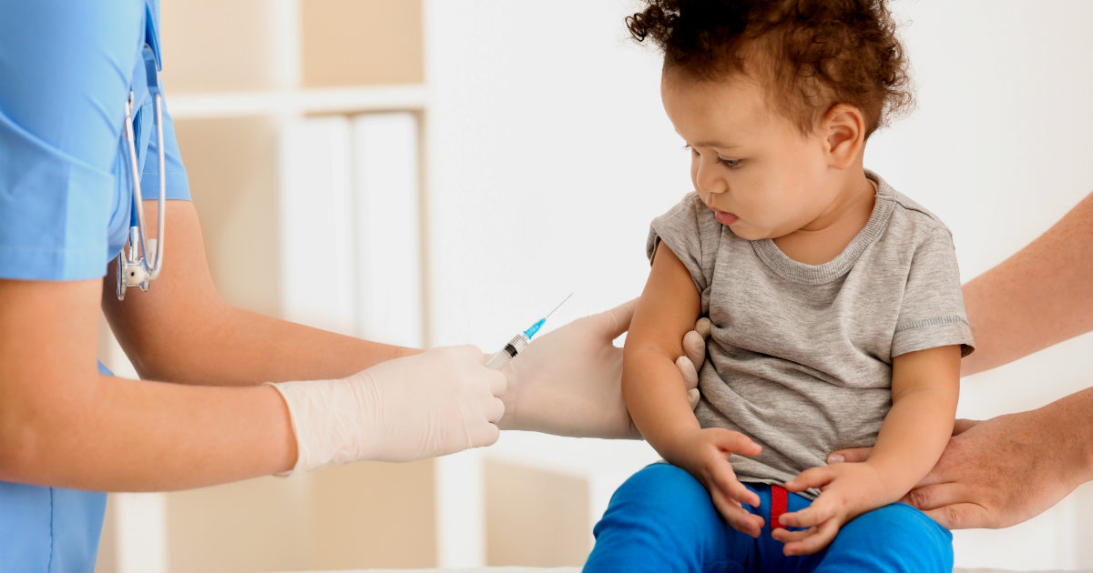 Secretaria de Saúde de Monteiro alerta pais para a vacinação contra Covid-19 em crianças com comorbidades