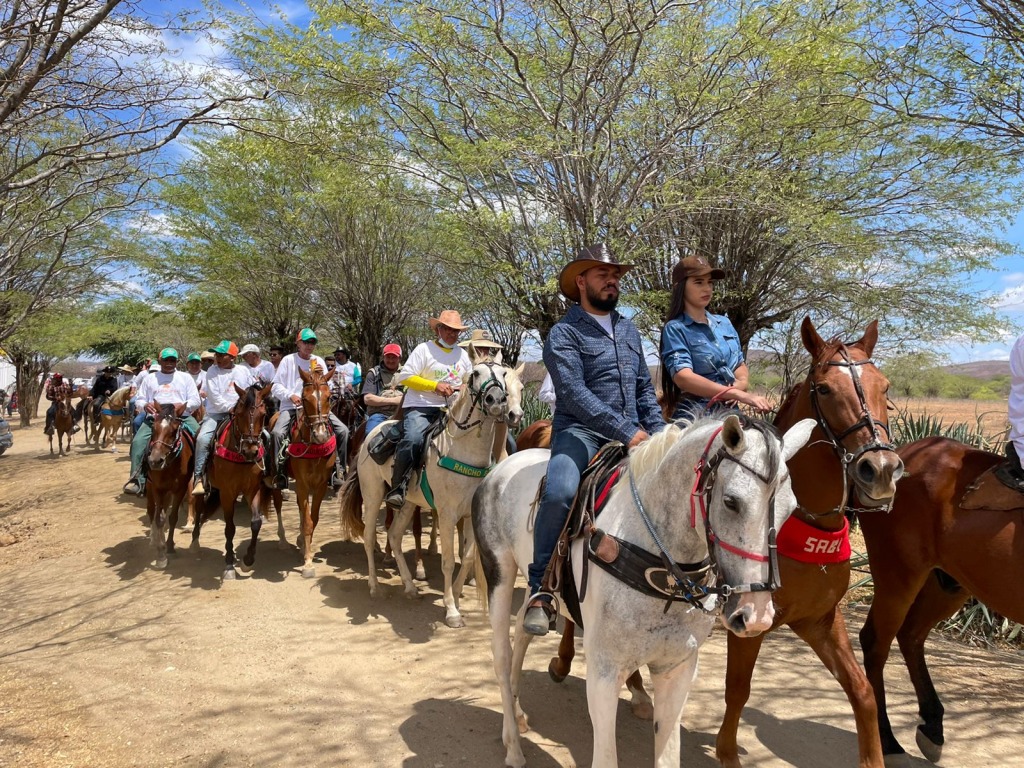 CAVALGADA JUNINA: Mais de 800 Cavaleiros e Amazonas são aguardados na cidade de Monteiro