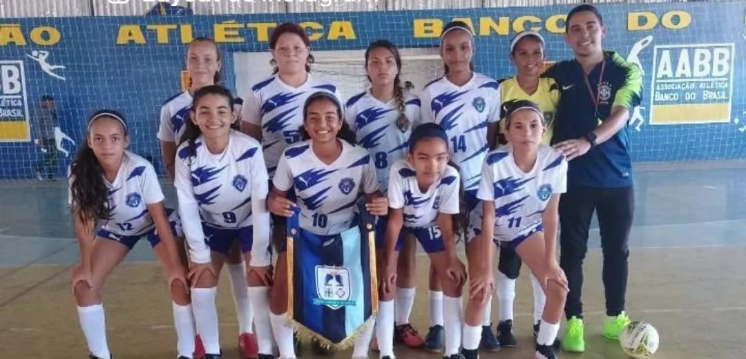 Equipe feminina da Escola Laura Alves da rede municipal conquista etapa inter-regional dos Jogos Escolares da Paraíba em Patos