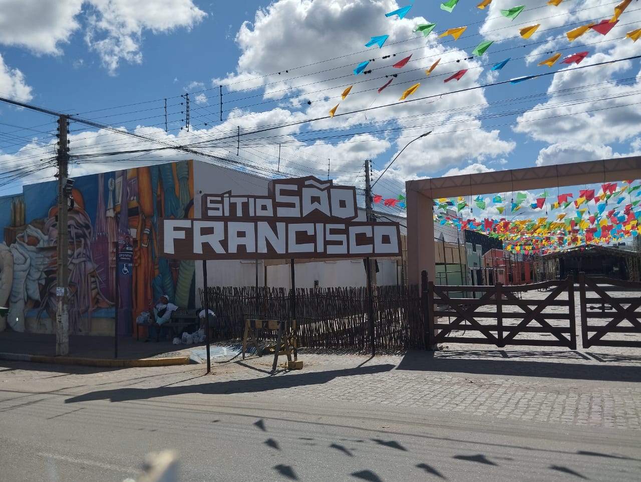 Sítio São Francisco abre as porteiras nesta quarta-feira (19) para dar início ao São João em Monteiro #CidadeForró